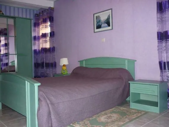 Domaine De Rode Buze Bed & Breakfast Cahors 3*,  France